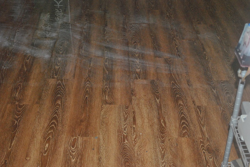 运动木地板泡水 运动木地板泡水